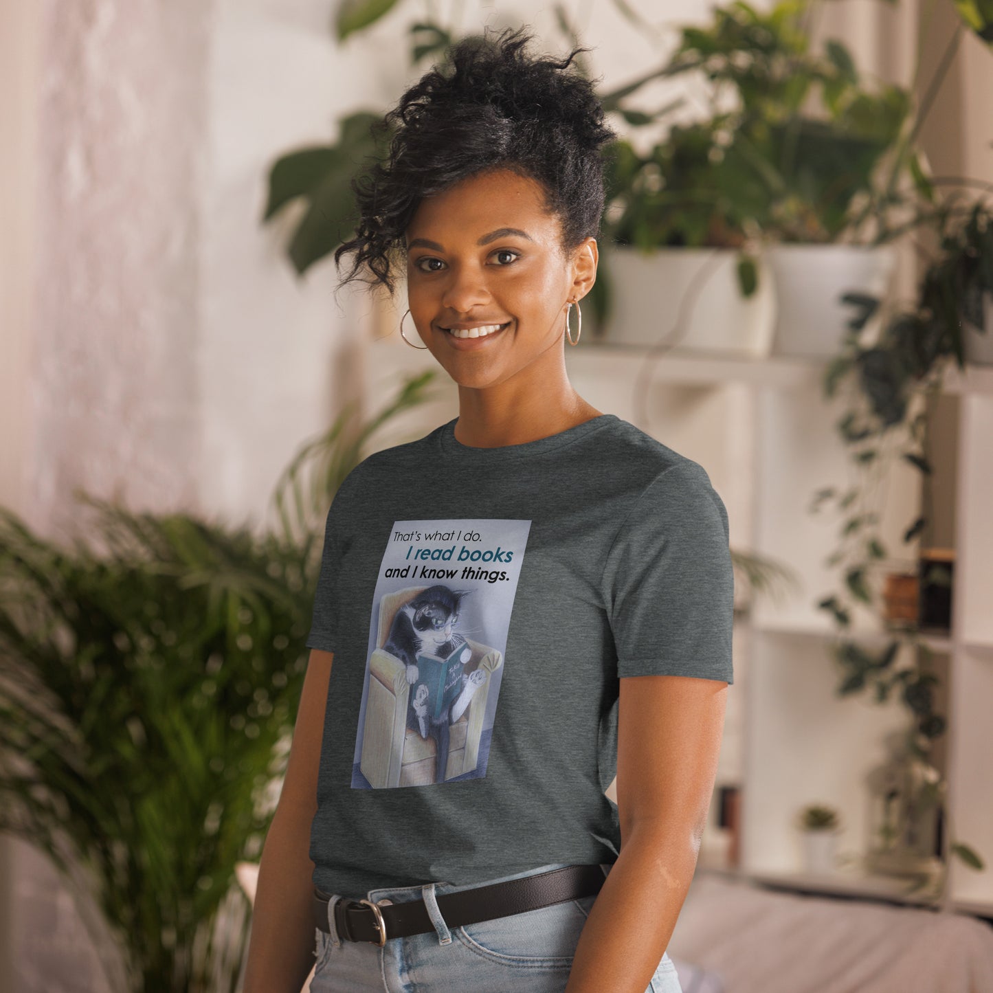 Tuxedo Cat, I Read Books and I Know Things, Short-Sleeve Unisex T-Shirt