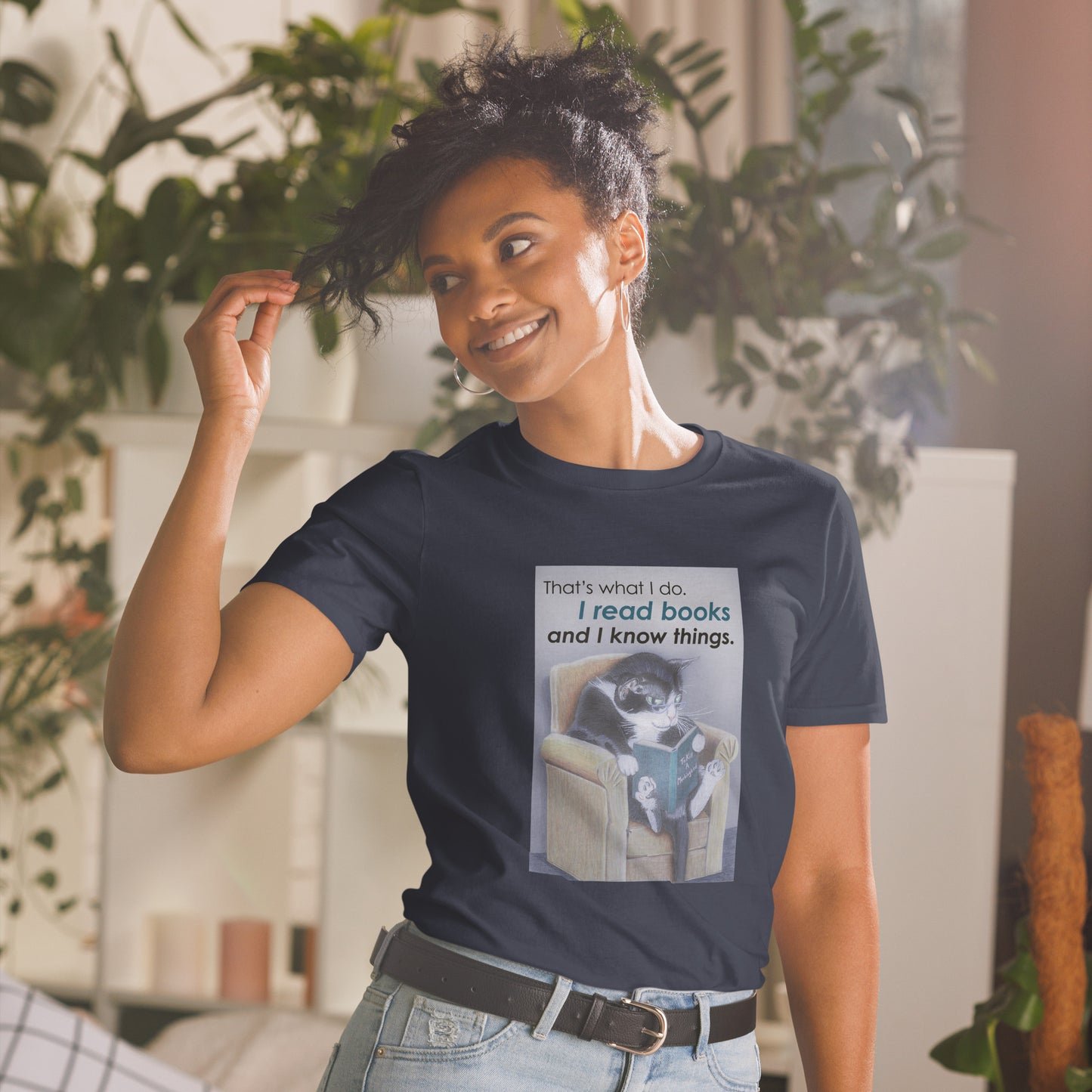 Tuxedo Cat, I Read Books and I Know Things, Short-Sleeve Unisex T-Shirt