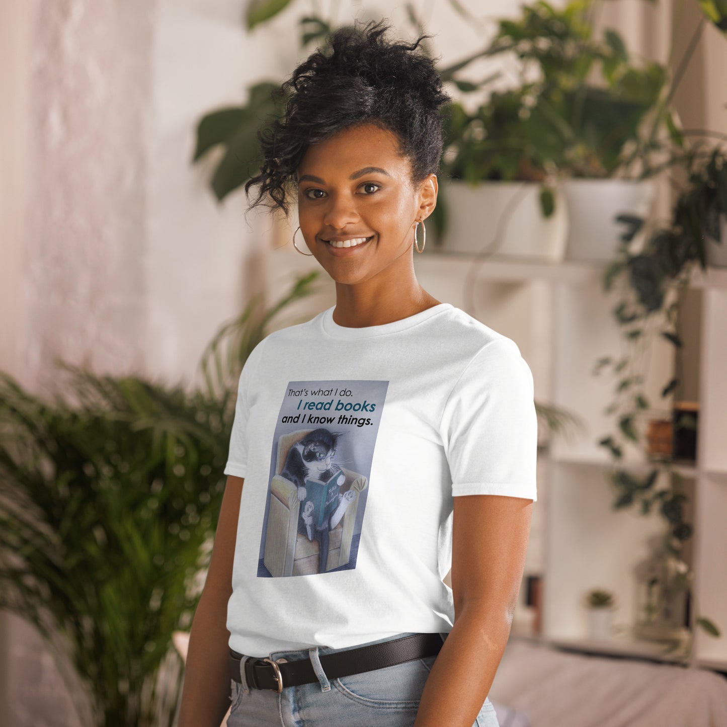 Tuxedo Cat, I Read Books and I Know Things, Short-Sleeve Unisex T-Shirt